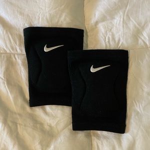 Nike | Volleyball Knee Pads